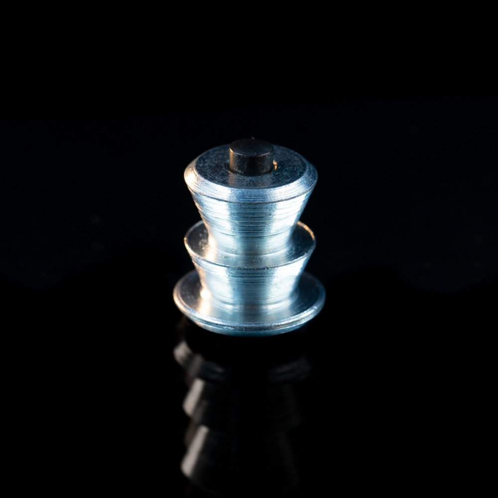 Ø 15mm SAP Multiflange Steel studs for Trucks and heavy machinery