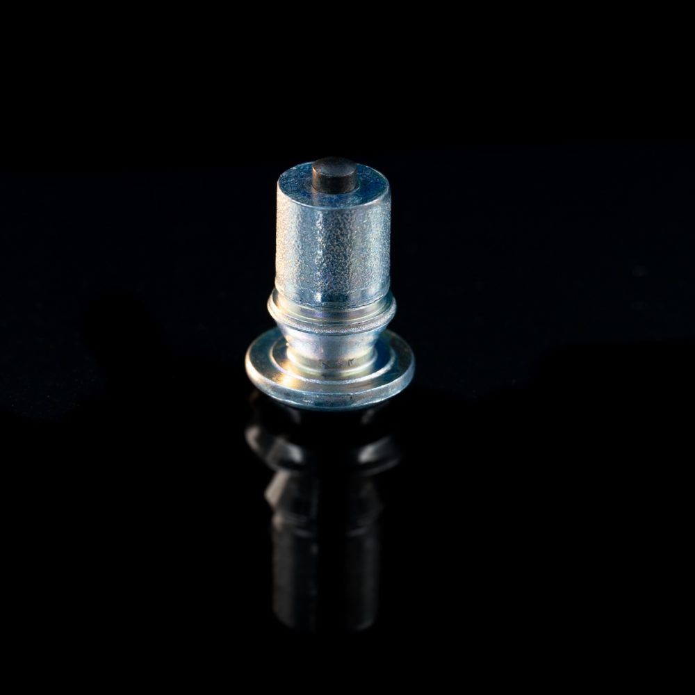 Ø 12mm V Multiflange Steel studs for Trucks and heavy machinery