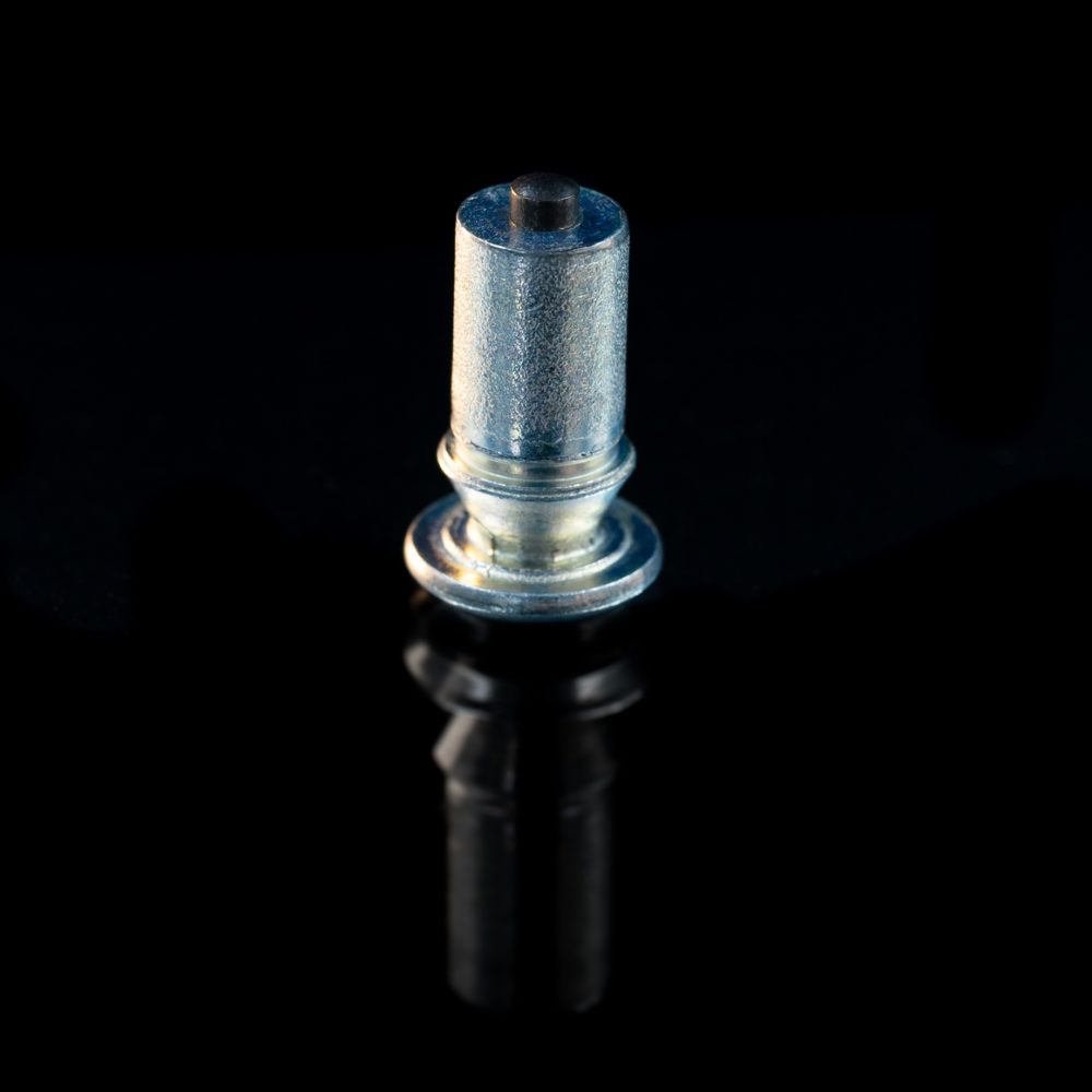 Ø 12mm V Multiflange Steel studs for Trucks and heavy machinery